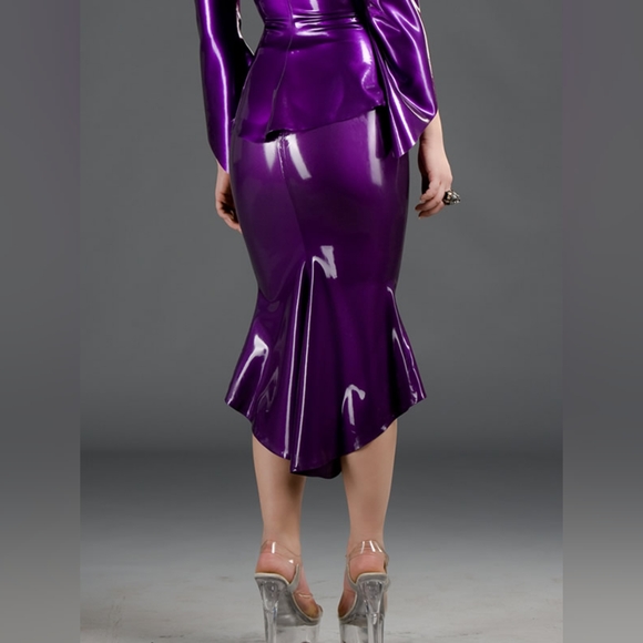 Latex Polymorphe Purple Orchid Skirt - Picture 2 of 12
